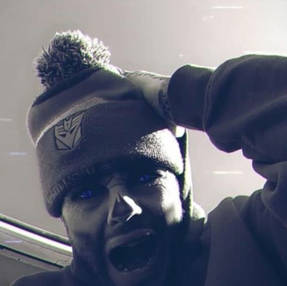 Meet your Posher, Chris - Picture 1 of 4